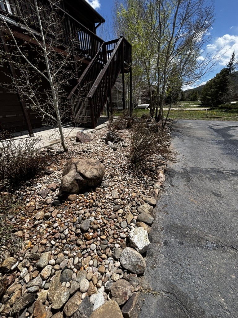 Hardscape rock and gravel landscaping in Colorado